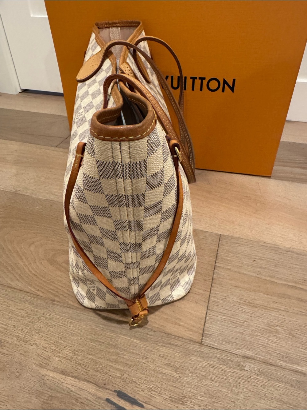 Louis Vuitton Damier Azur Canvas Tote Bag in White/Beige MM - Picture 5 of 16